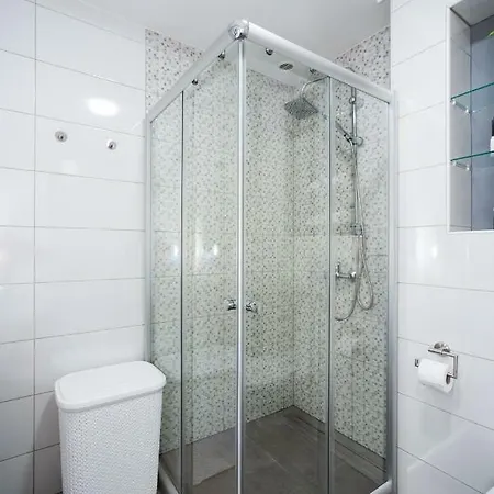 Luxury With Heated Pool 1. *