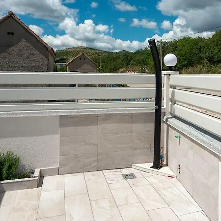 Luxury With Heated Pool 1.